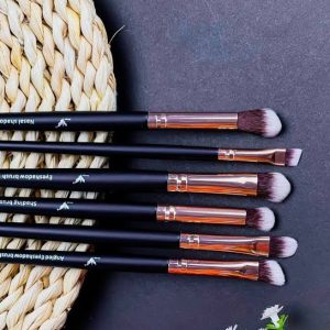 Eye shadow brushes set