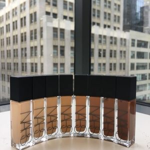 Nars radiant foundation